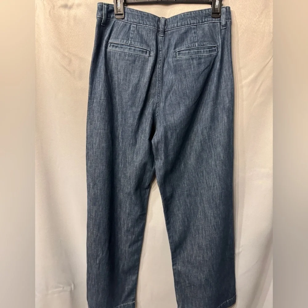 J. Crew High Rise, Tapered, Pleated, Wide Leg Jeans size 28